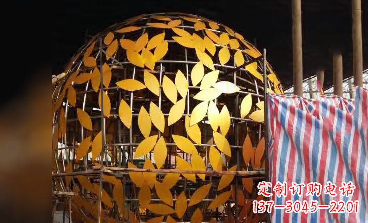 宁波不锈钢镂空树叶雕塑——精美绝伦
