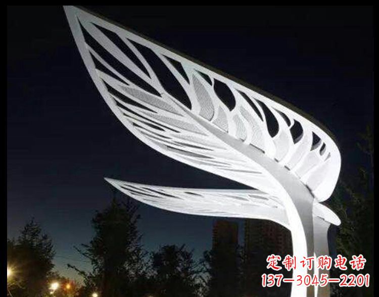 宁波不锈钢镂空树叶雕塑点缀景观