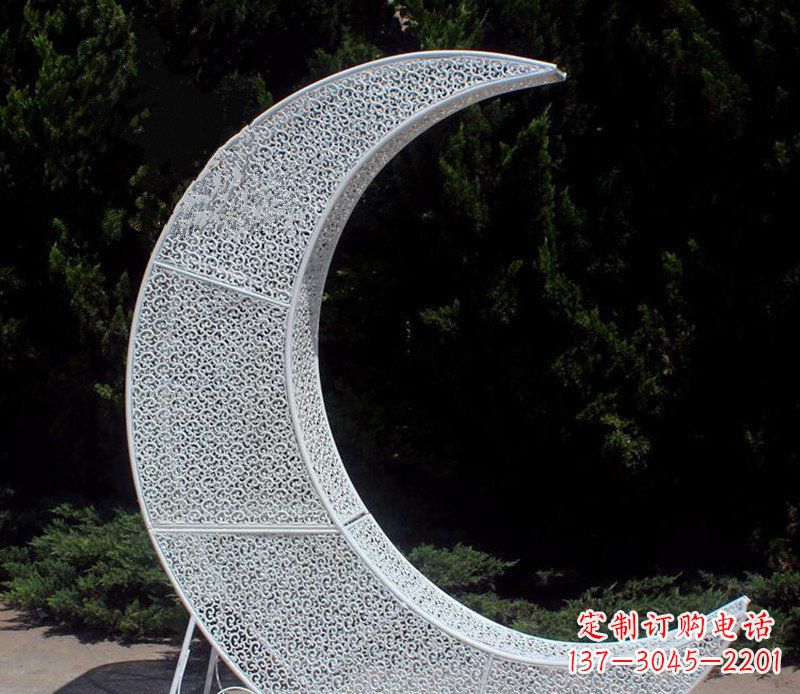 宁波不锈钢镂空月亮公园雕塑浪漫而又神奇