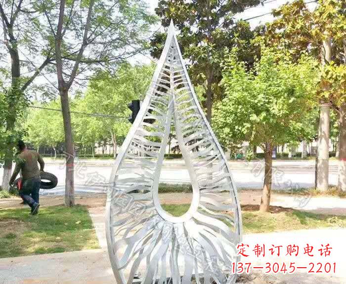 宁波精致不锈钢水滴雕塑