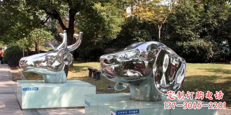 宁波狗头公园不锈钢鹿和狗雕塑