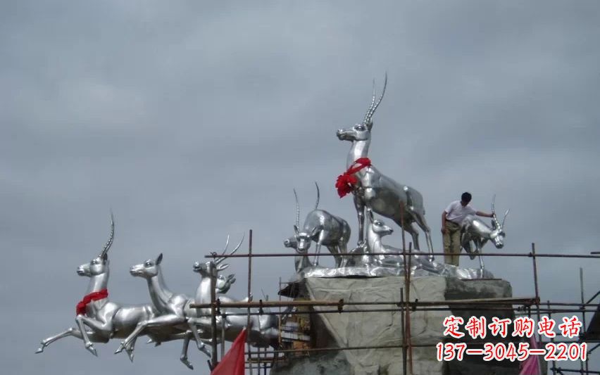 宁波不锈钢动物雕塑——美丽宁静的自然之美
