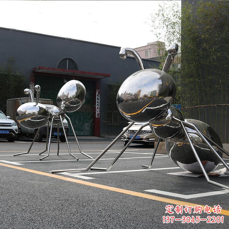 宁波蚂蚁雕塑给城市街道带来活力