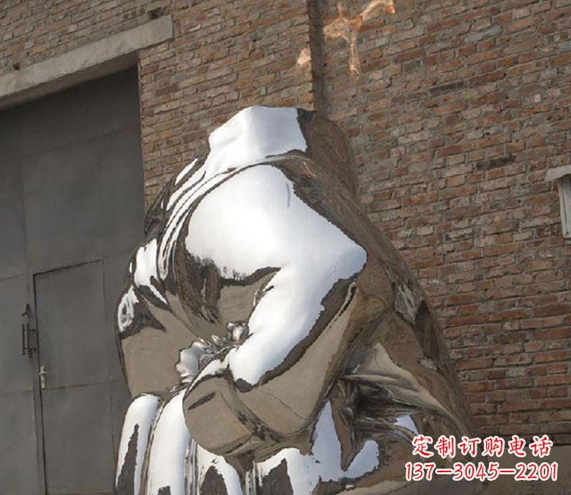 宁波不锈钢拳头雕塑