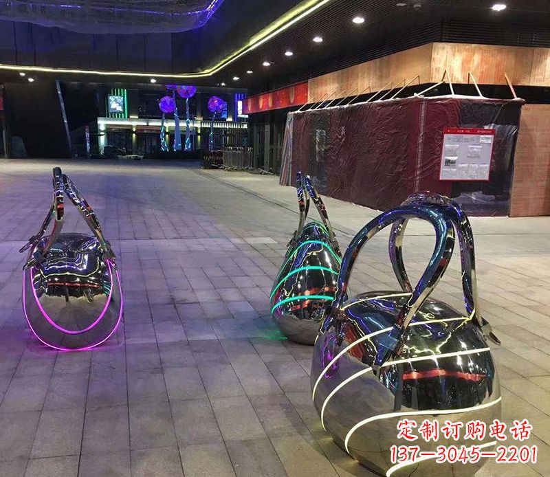 宁波不锈钢手提包雕塑