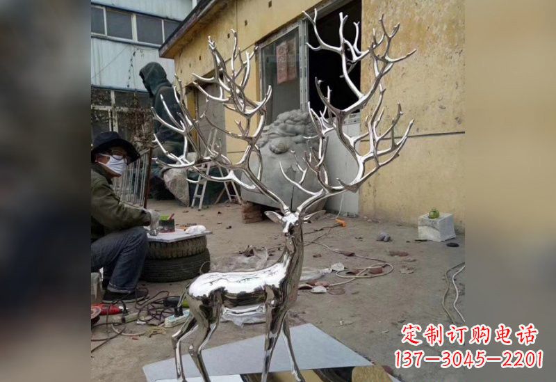 宁波不锈钢树枝鹿雕塑艺术精美的自然之美