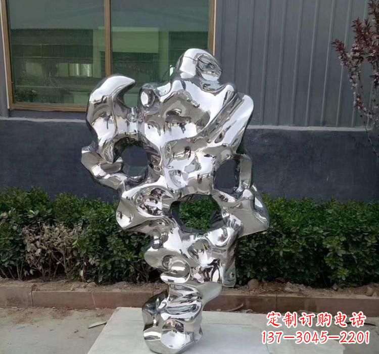 宁波精美太湖石雕塑,给环境带来灿烂光彩