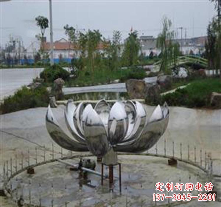 宁波不锈钢荷花雕塑营造美丽水景