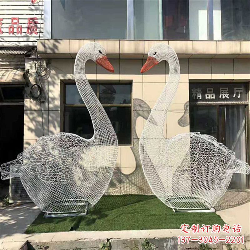 宁波不锈钢缩翅网格天鹅一对经典雕塑的传奇之美
