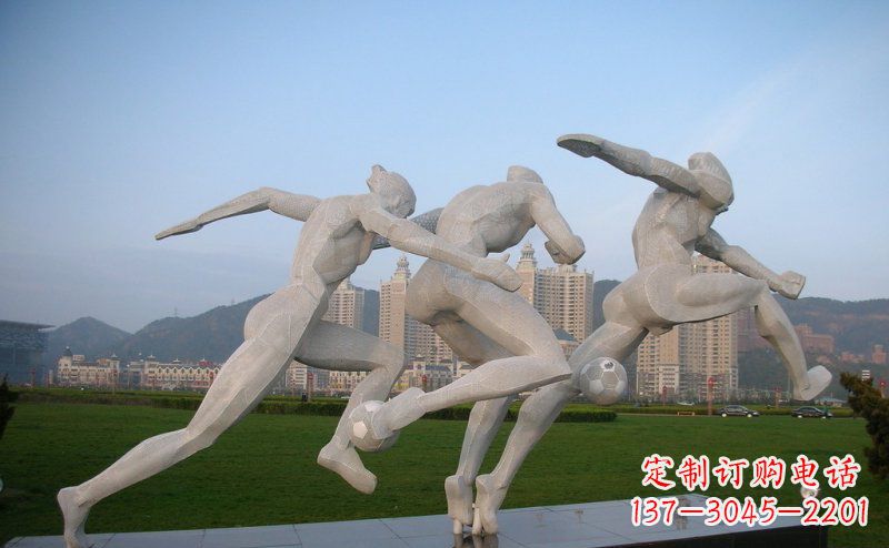宁波足球雕塑给公园景观增色