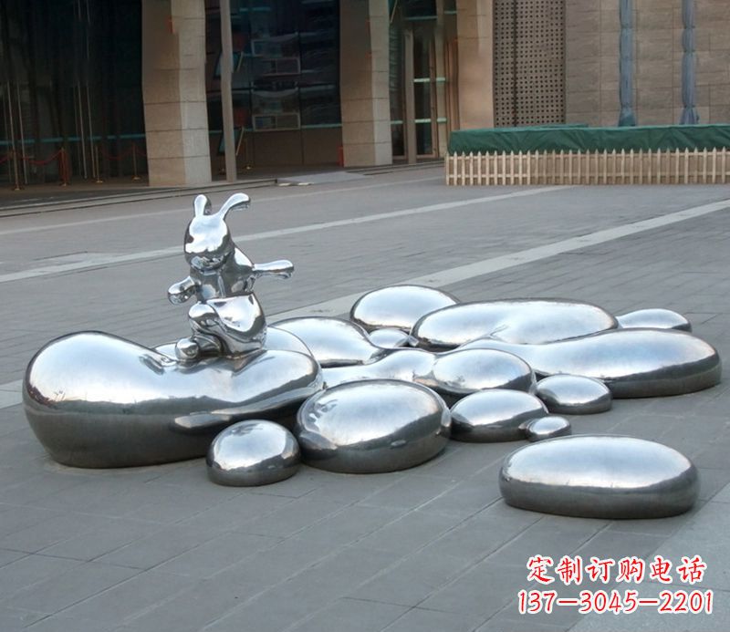 宁波不锈钢兔子雕塑饱含艺术美感的艺术品