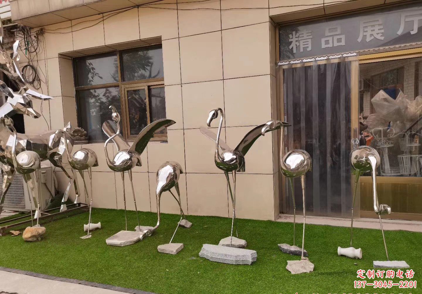 宁波不锈钢仙鹤景观雕塑精美雕塑展现优美的仙鹤之美