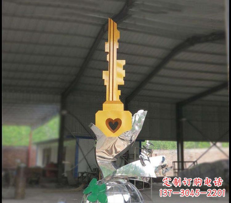 宁波不锈钢校园手提钥匙雕塑