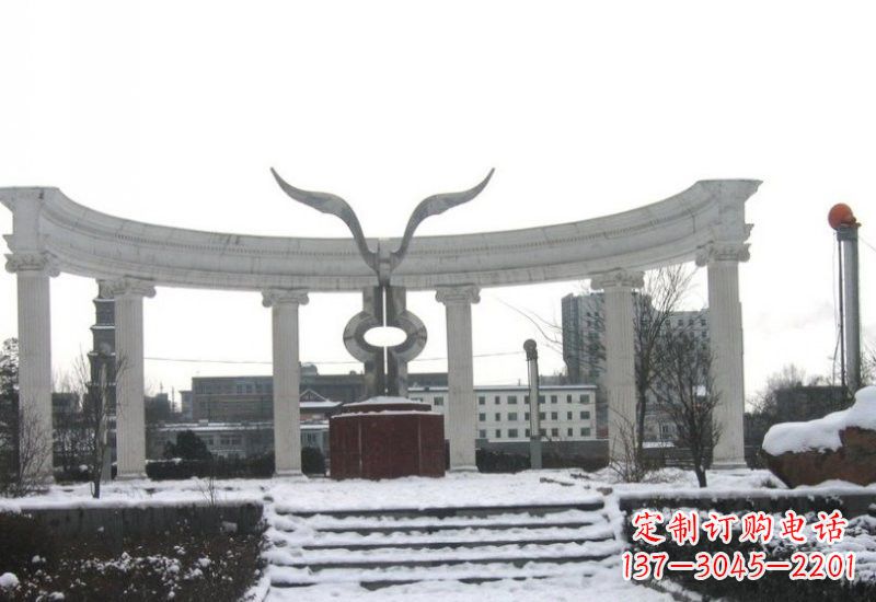 宁波雄鹰展翅——一件精美的不锈钢雕塑