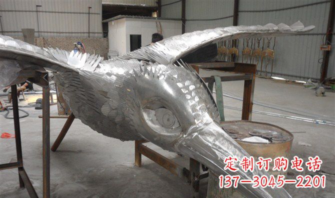 宁波不锈钢雄鹰展翅——自由之翼的象征