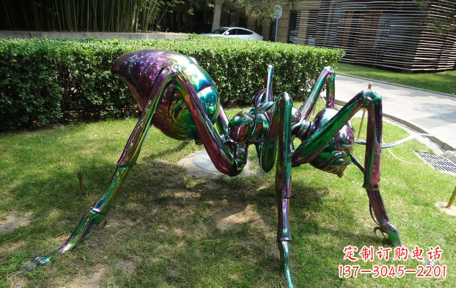 宁波蜘蛛侠传递英雄激情的不锈钢雕塑