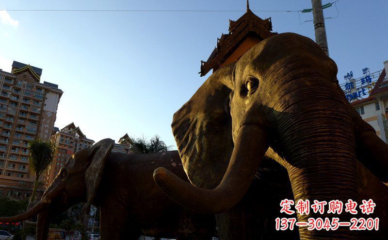 宁波步行街上的大象雕塑——给街道带来活力