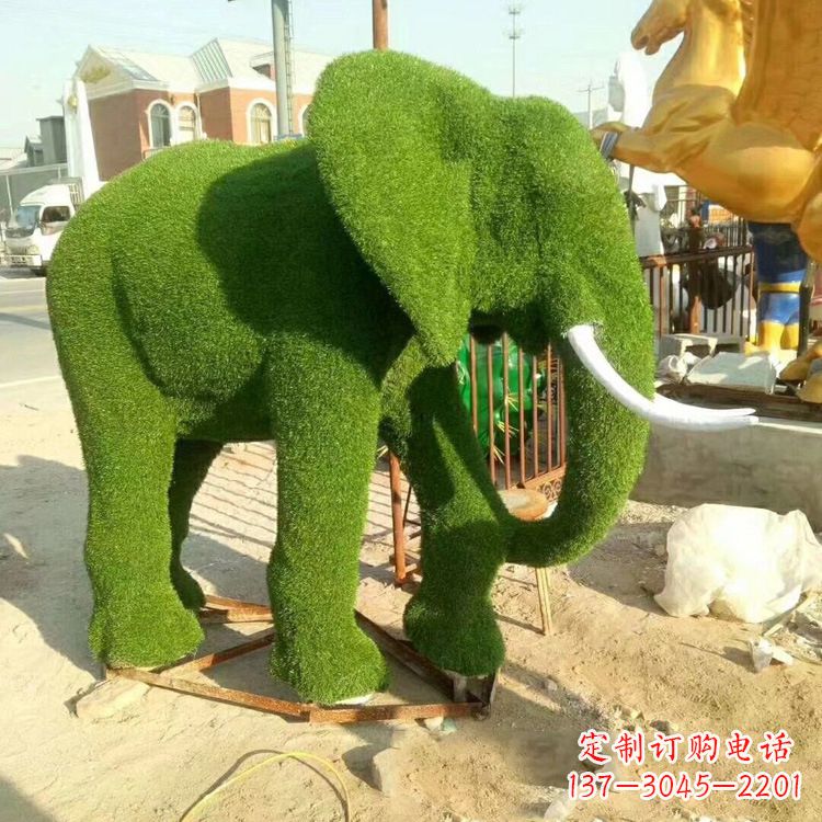 宁波草皮大象玻璃钢雕塑