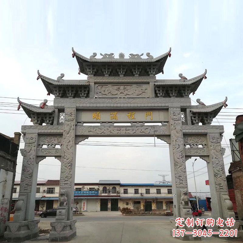 宁波城市街道仿古石雕牌楼
