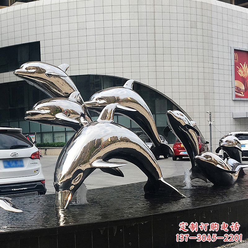 宁波海豚雕塑点亮城市商场的不锈钢镜面水景
