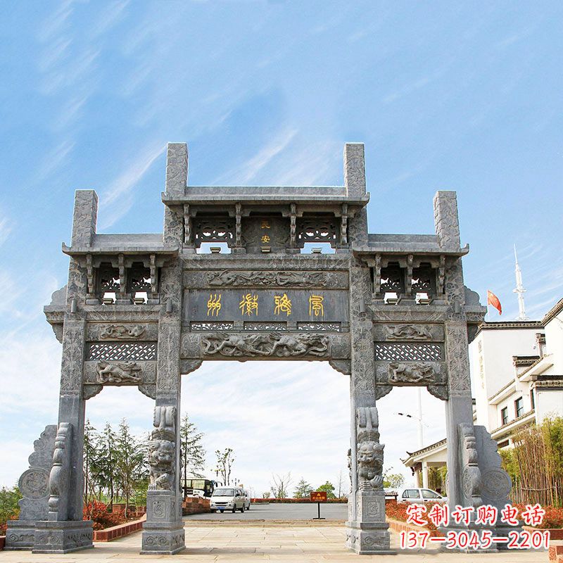 宁波城市园林中精美的牌坊雕塑