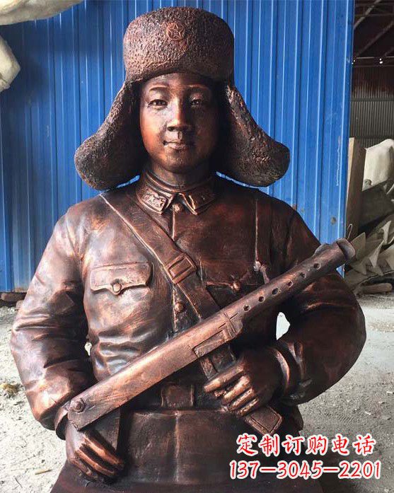 宁波持枪的雷锋半身像