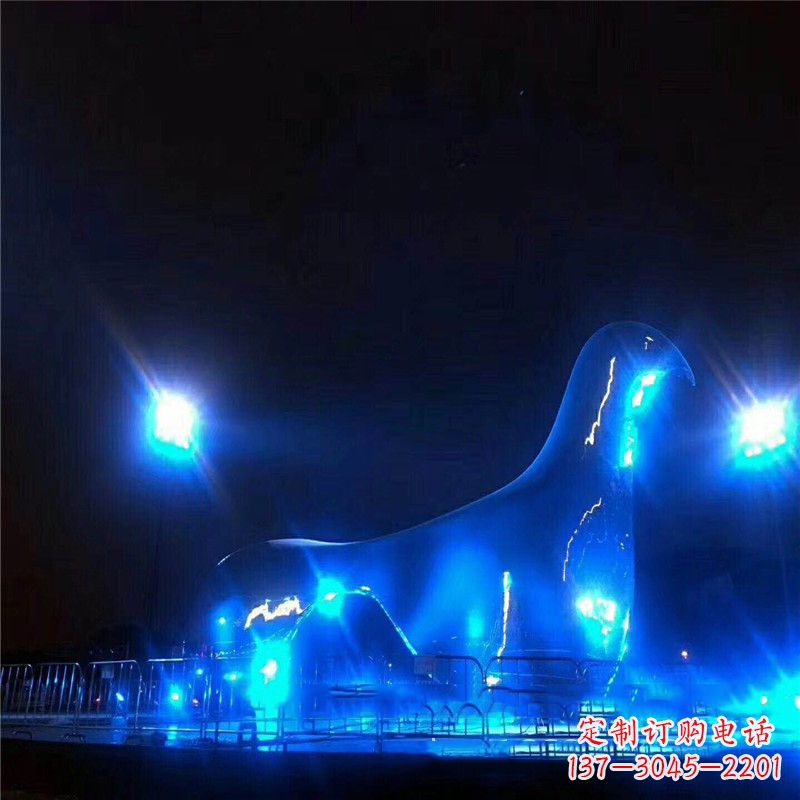 宁波鸽子雕塑彰显夜景灯光之美