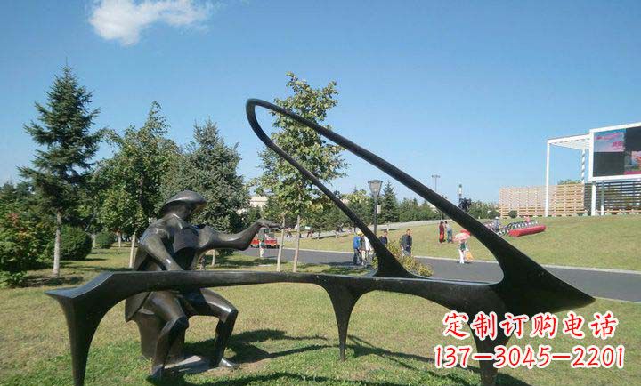 宁波抽象人物弹钢琴铜雕
