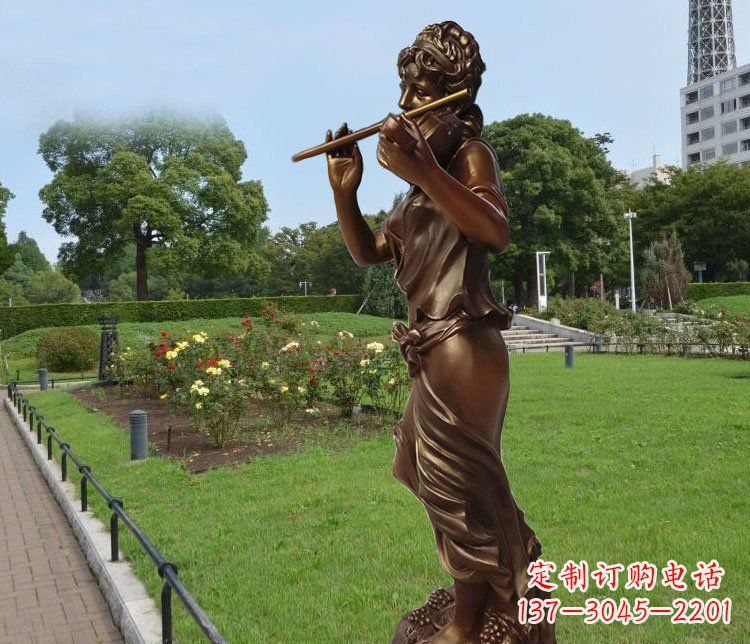 宁波美女雕塑把美景变成静物