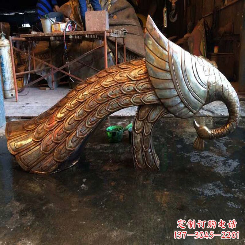 宁波铸造精美孔雀雕塑