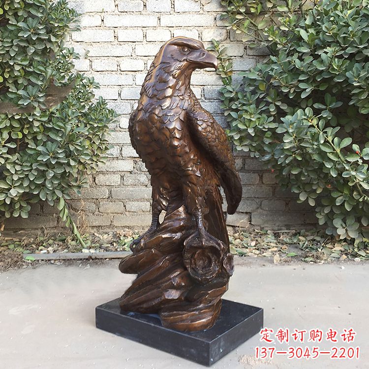 宁波铸造精美的老鹰雕塑