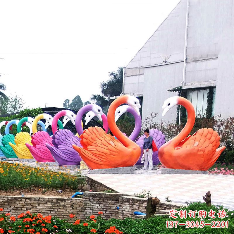 宁波高雅大型彩色玻璃钢天鹅雕塑