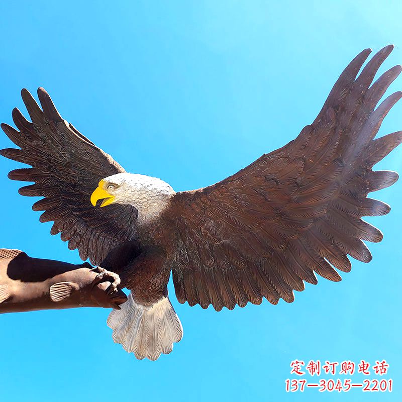 宁波精致仿真老鹰玻璃钢雕塑