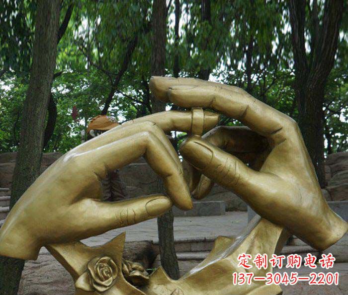 宁波戴戒指园林景观铜雕