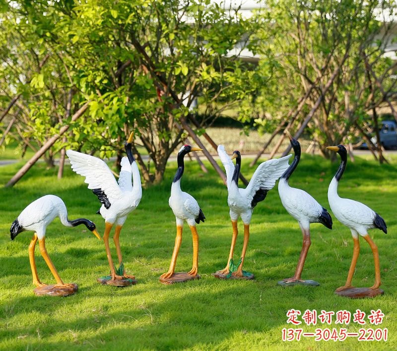 宁波丹顶鹤抽象雕塑