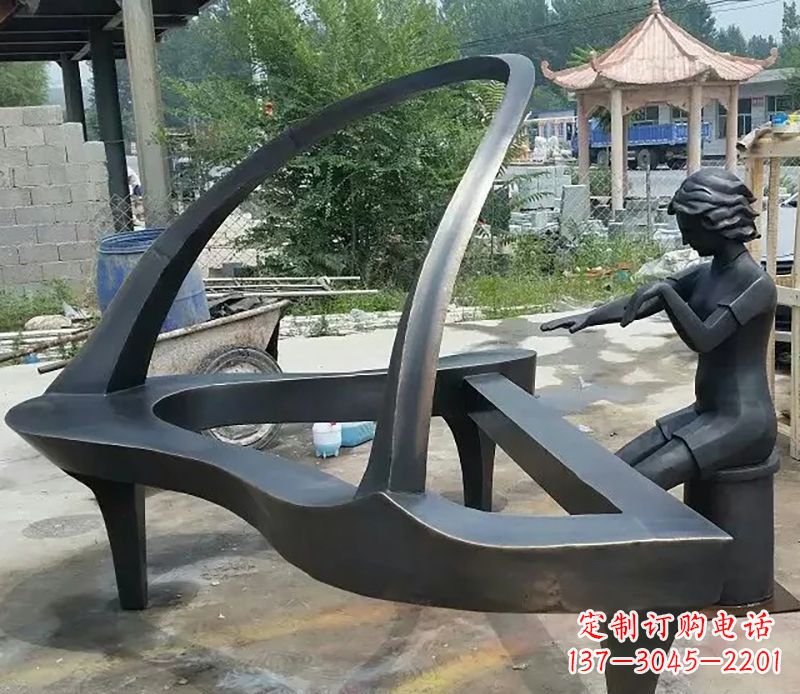 宁波钢琴抽象铜雕