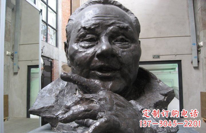 宁波邓小平铜雕塑——传承中国传统文化