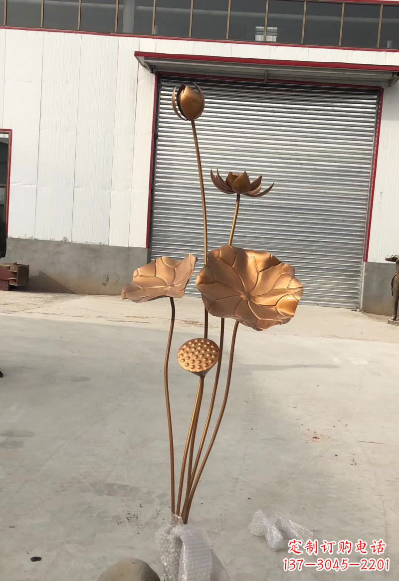 宁波锻铜荷花雕塑112