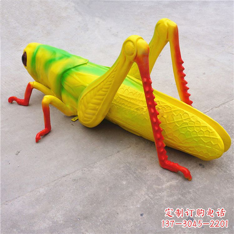 宁波仿真蝗虫玻璃钢蚂蚱雕塑