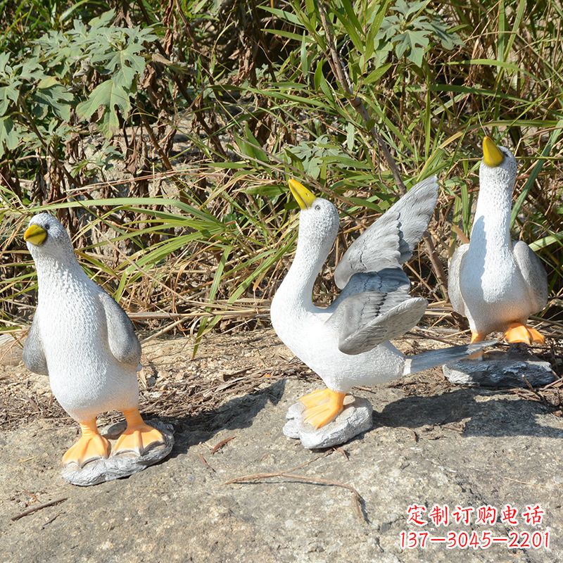 宁波象征和平的和平鸽雕塑