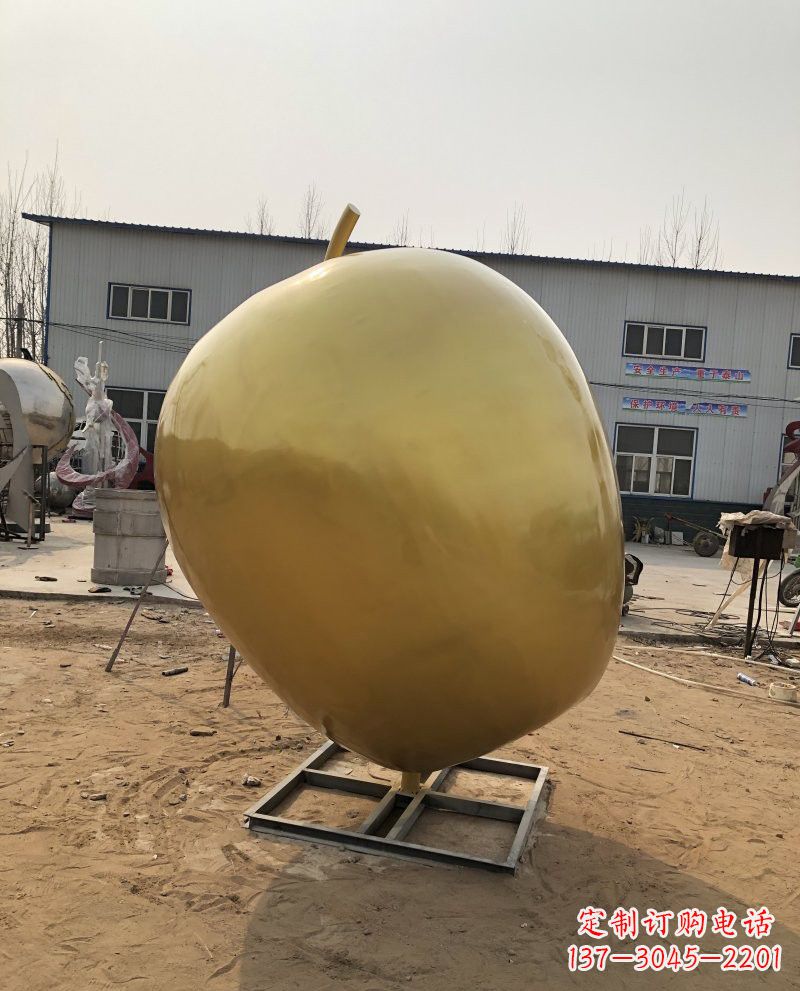 宁波仿铜质苹果玻璃钢雕塑