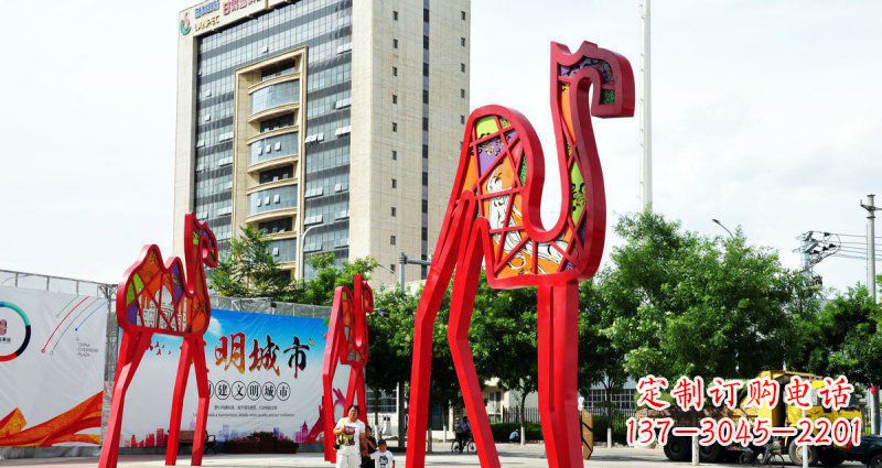 宁波品质精良的公园不锈钢骆驼雕塑