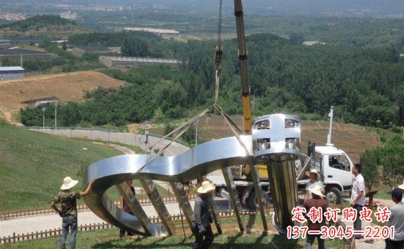 宁波公园竖琴雕塑——缔造完美的艺术景观
