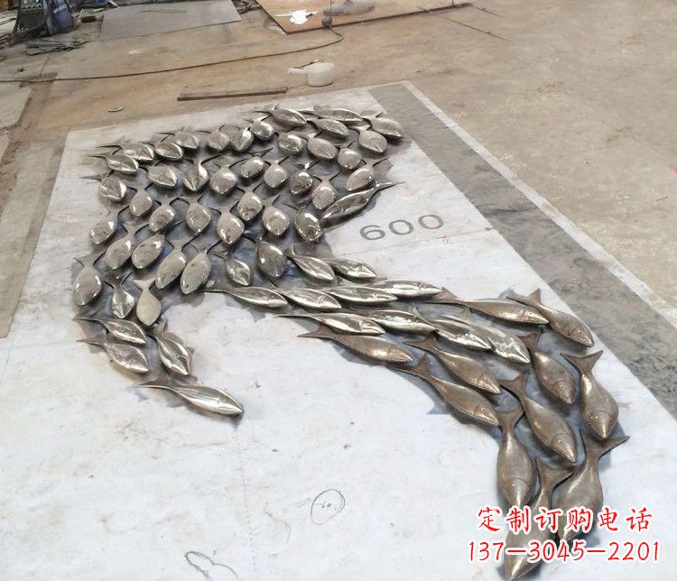 宁波公园不锈钢动物鱼群雕塑