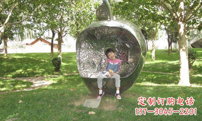 宁波精致雕刻不锈钢苹果座椅雕塑