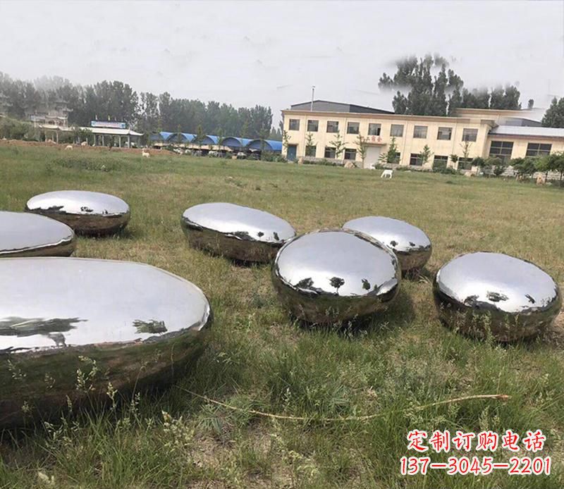 宁波精美不锈钢水滴景观雕塑