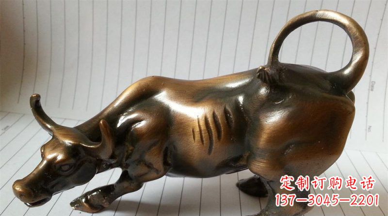 宁波公园动物华尔街牛铜雕