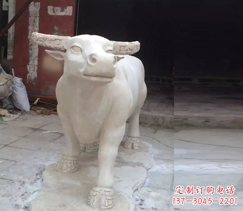宁波公园动物景观石雕牛