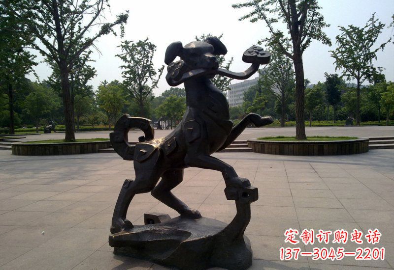 宁波公园动物如意小狗铜雕