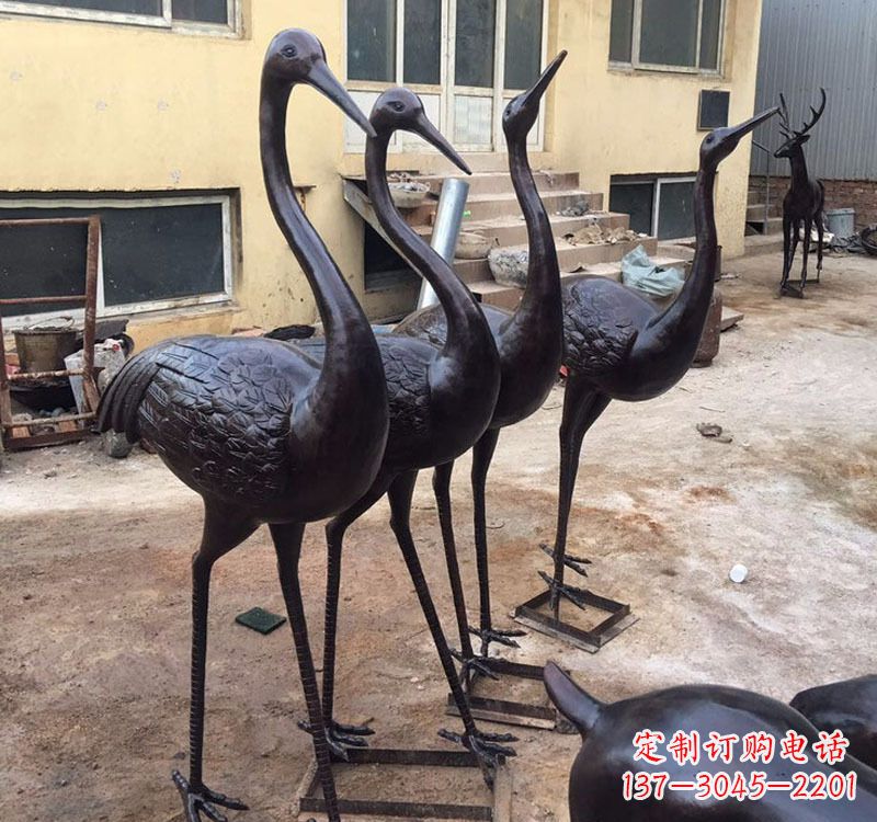 宁波雕刻精致灵动的丹顶鹤铜雕